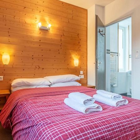Hotel Les Aravis Saint-Jean-de-Sixt Exteriör bild