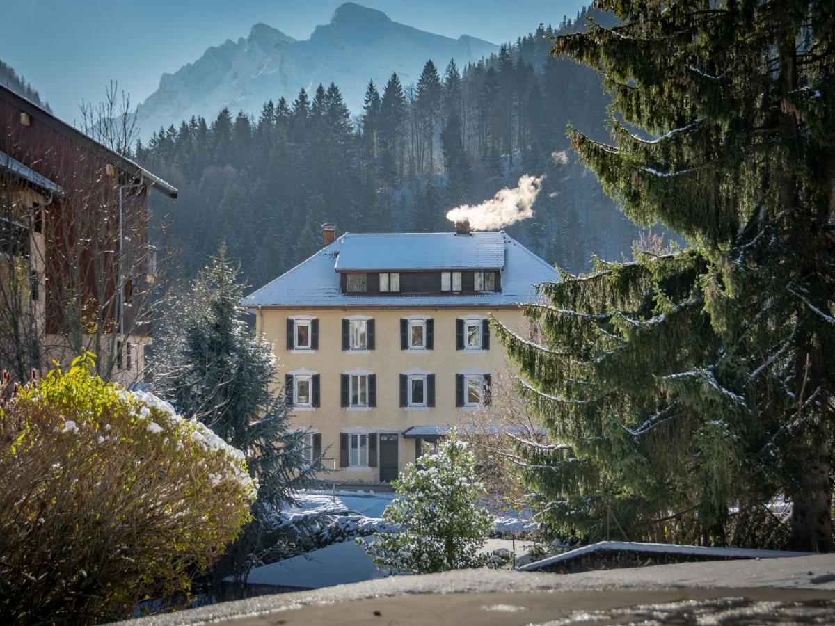 Hotel Les Aravis Saint-Jean-de-Sixt Exteriör bild